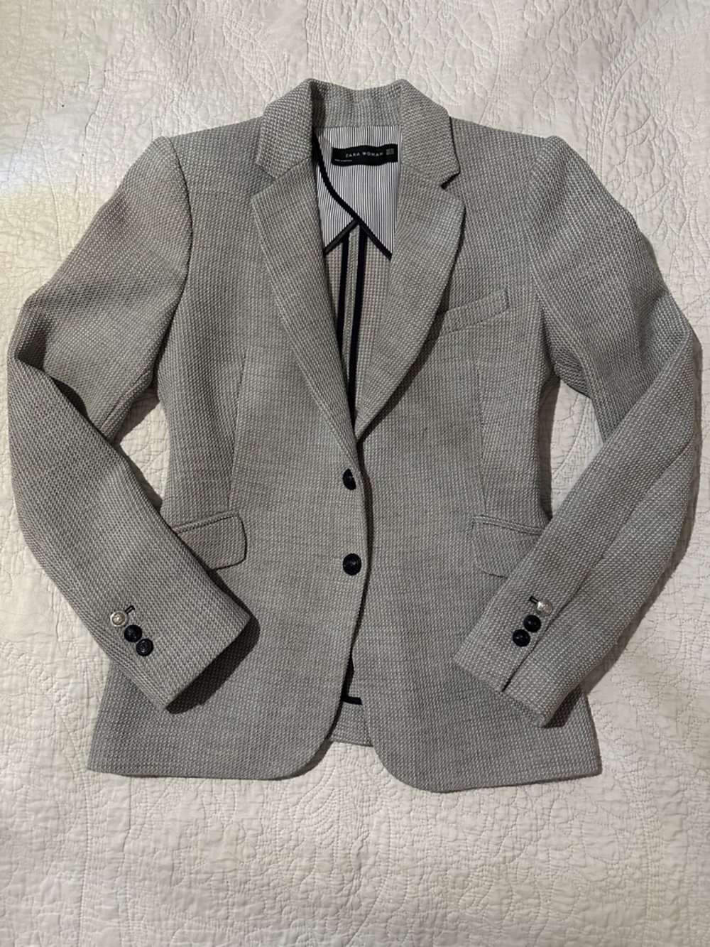 Zara Light Gray Waffle Knit Blazer